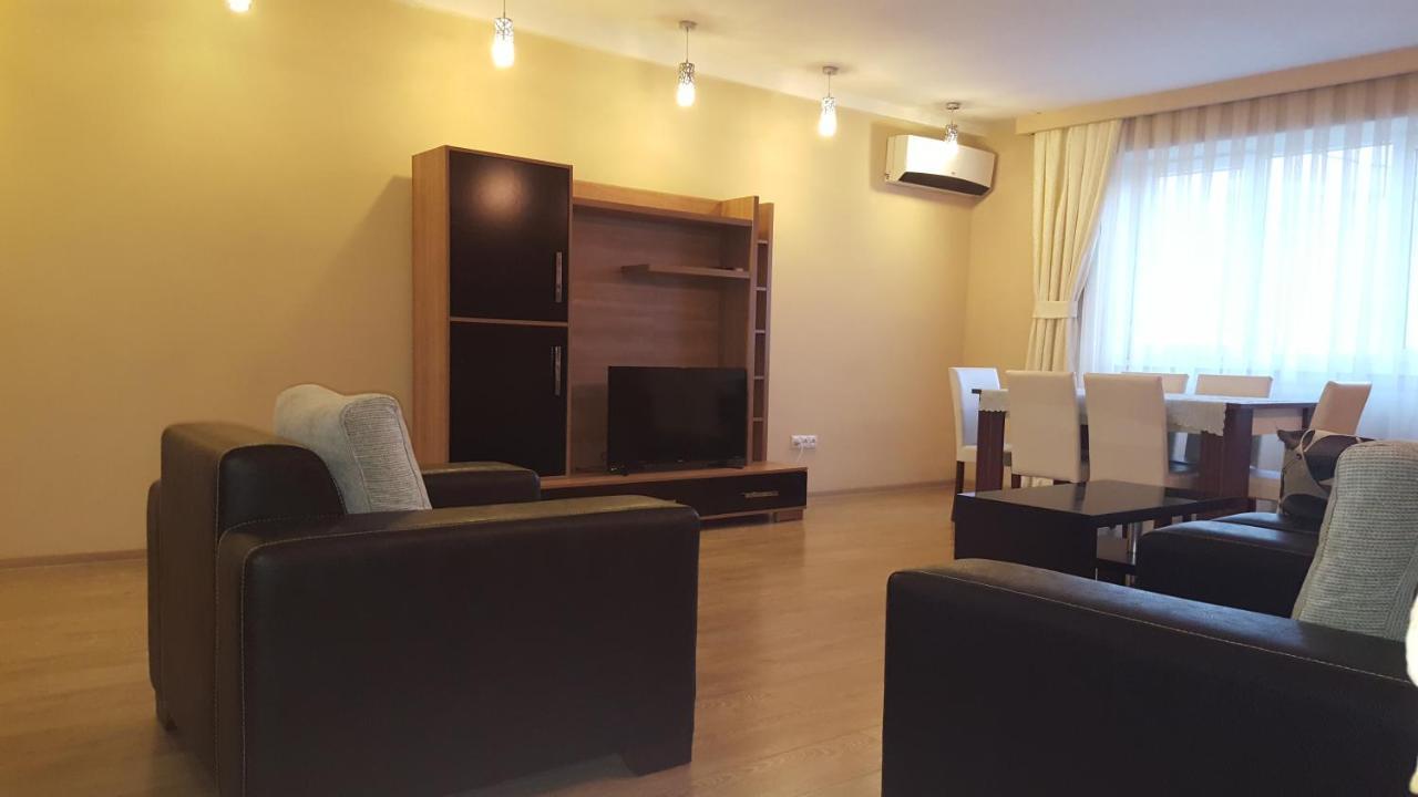 Apartment Rustaveli 1 Tbilisi Eksteriør billede